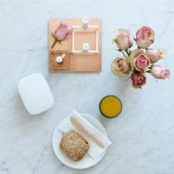 By Lassen Line Kerzenhalter, Weiß -Heimdekoration Rabatt by lassen line kerzenhalter burnished copper 3