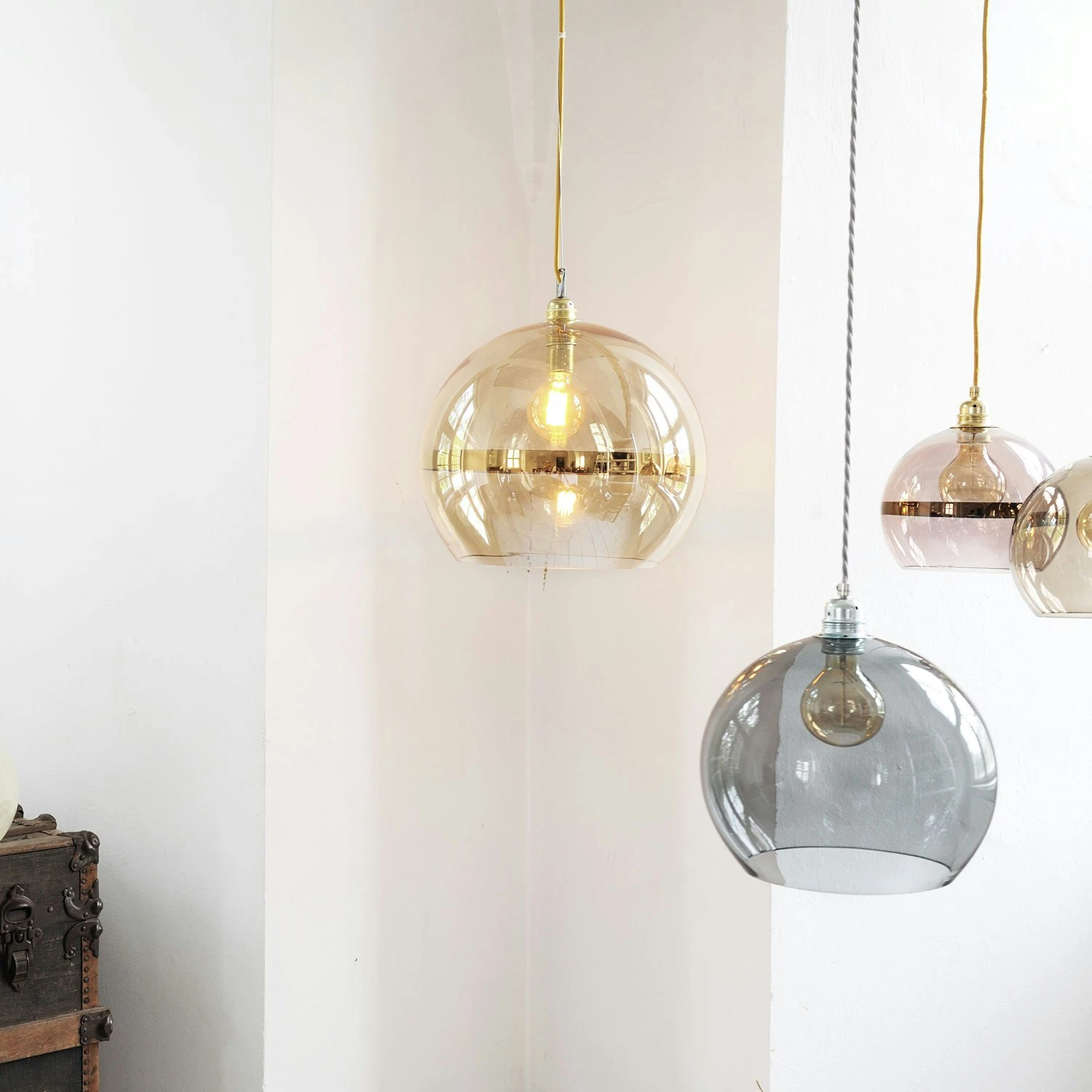 Rowan Lampe Ø 15,5 Cm, Chameleon/ Silber 5 Rowan Lampe Ø 15,5 Cm, Chameleon/ Silber – Bild 3