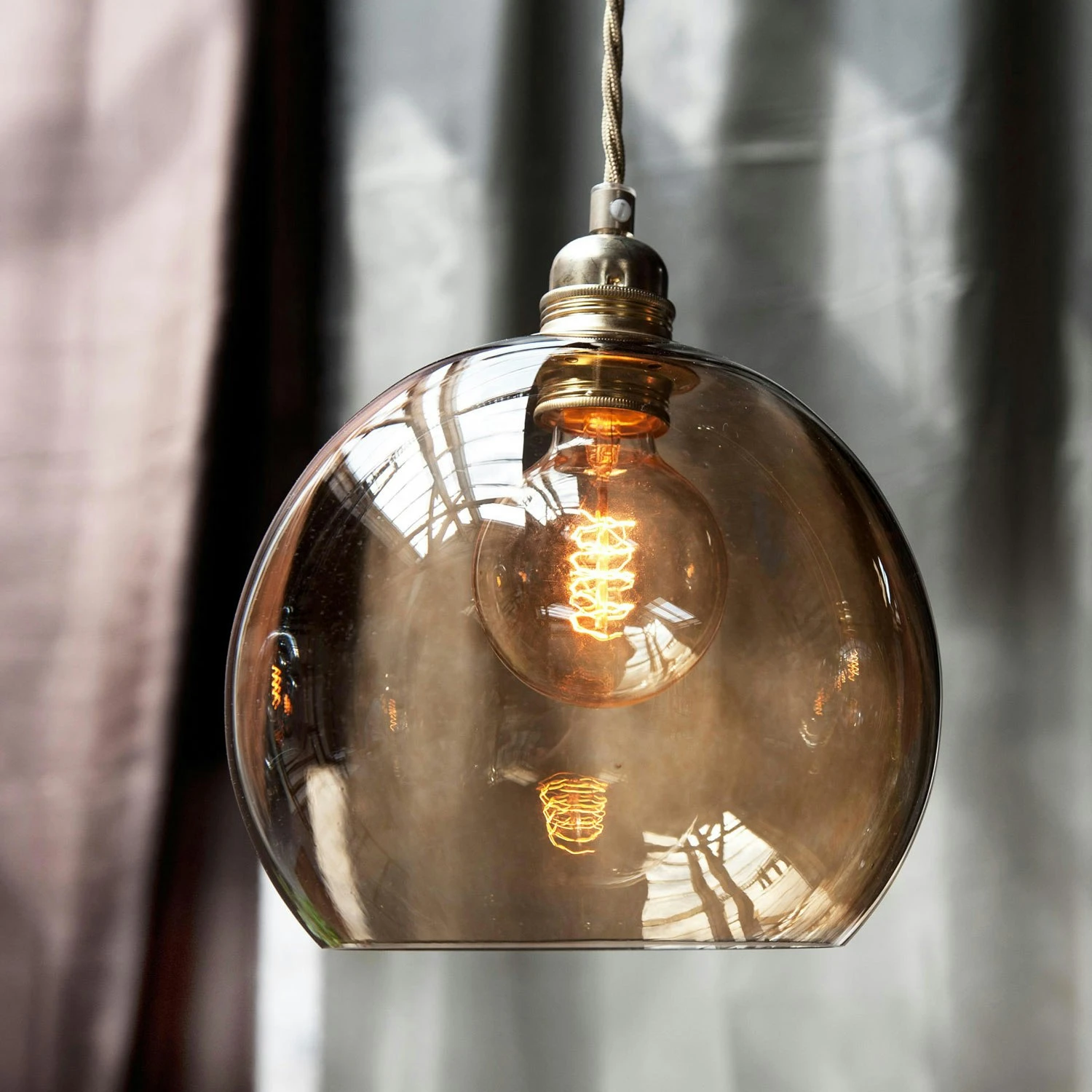 Rowan Lampe Ø 39 Cm, Golden Smoke 5 Rowan Lampe Ø 39 Cm, Golden Smoke – Bild 3