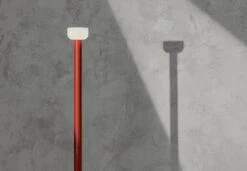 Flos Bellhop Stehlampe, Ziegelrot 9 Flos Bellhop Stehlampe, Ziegelrot -Heimdekoration Rabatt flos bellhop stehlampe 16