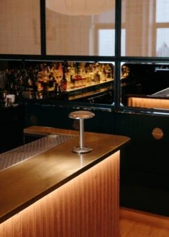 Flos Gustave Residential Tischlampe Tragbar 3000K, Poliert Silber -Heimdekoration Rabatt flos gustave residential 20