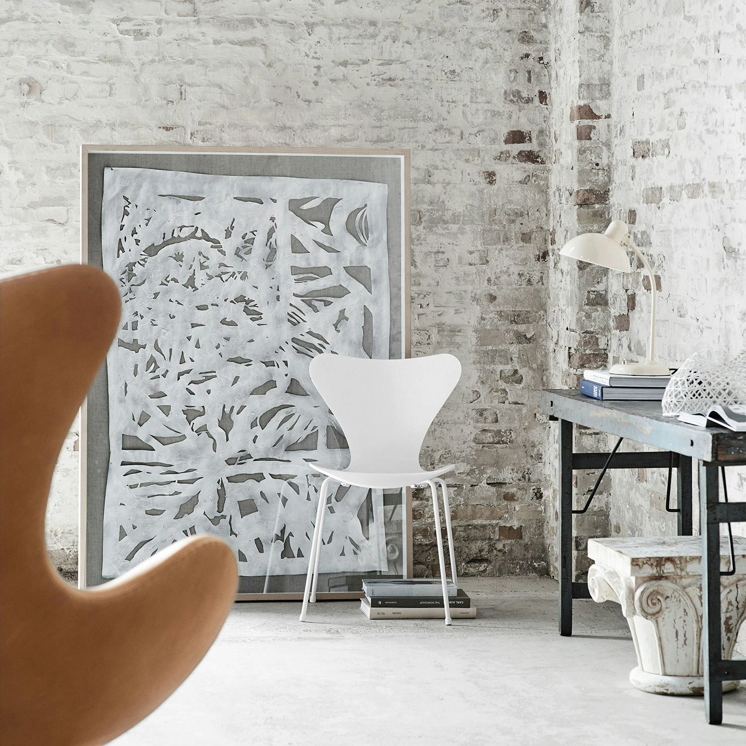 Fritz Hansen KAISER Idell™ 6556-T Tischlampe, Schwarzmatt 4 Fritz Hansen KAISER Idell™ 6556-T Tischlampe, Schwarzmatt – Bild 2