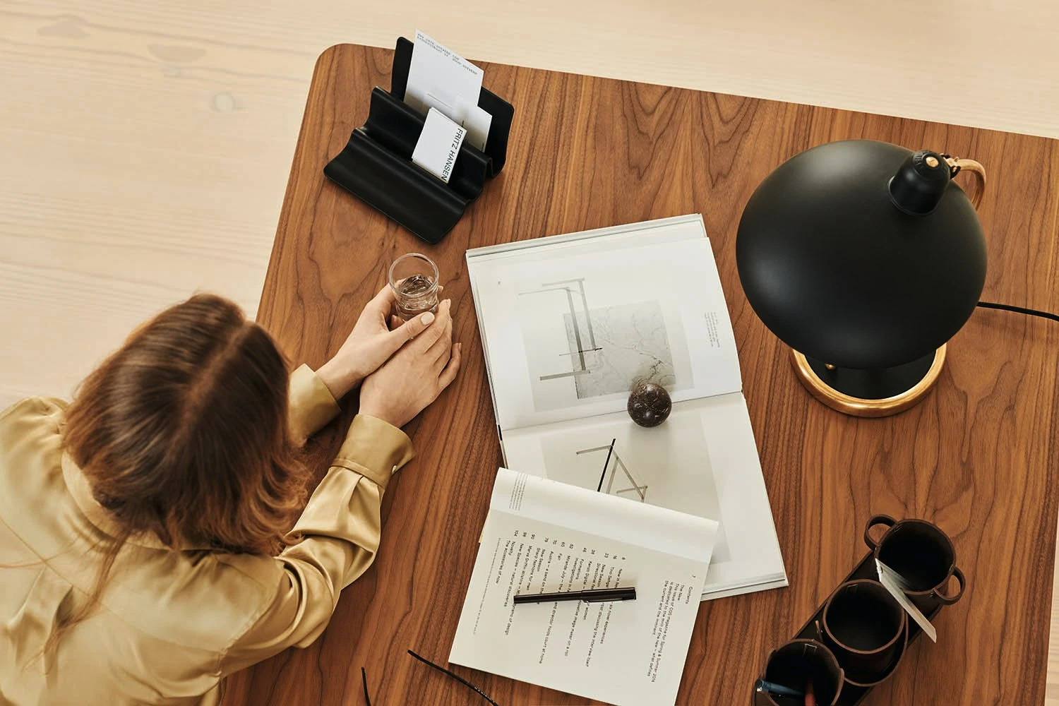 Fritz Hansen Kaiser Idell 6631 Table Lamp Luxus, Brass 4 Fritz Hansen Kaiser Idell 6631 Table Lamp Luxus, Brass – Bild 2