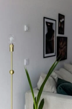 Globen Lighting Astrid Stehlampe, Schwarz 11 Globen Lighting Astrid Stehlampe, Schwarz -Heimdekoration Rabatt globen lighting astrid floor lamp brushed brass 1