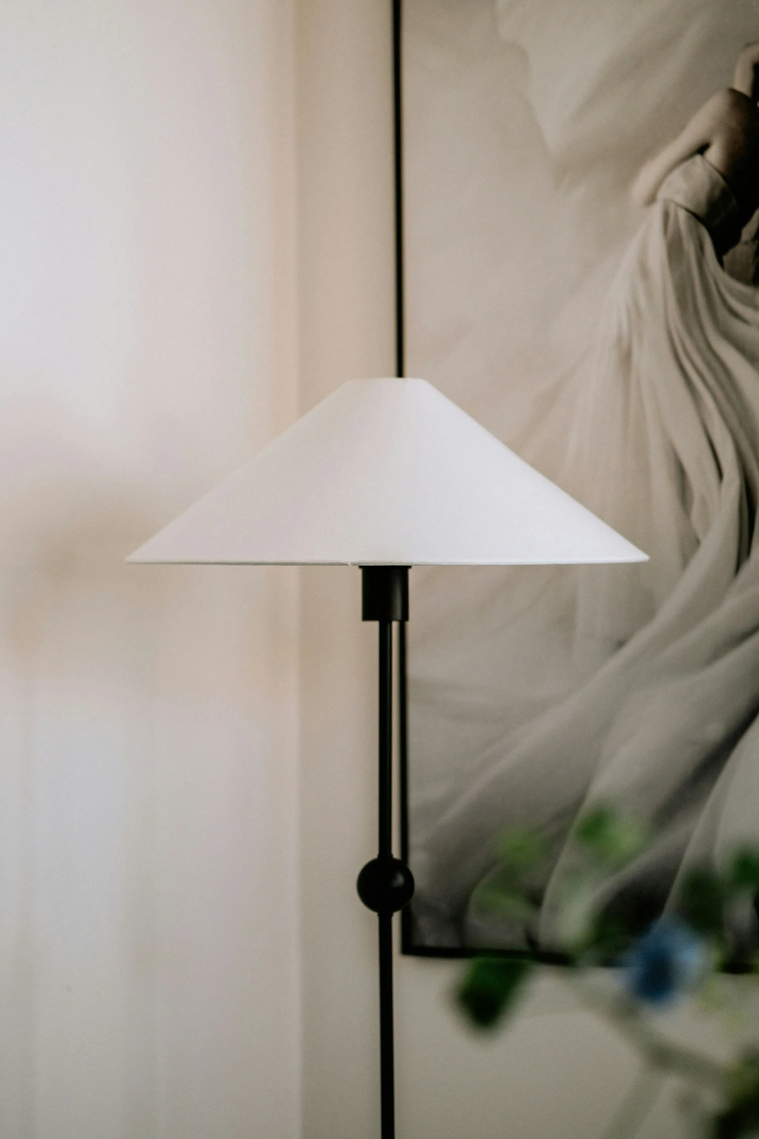 Globen Lighting Astrid Stehlampe, Schwarz 6 Globen Lighting Astrid Stehlampe, Schwarz – Bild 4