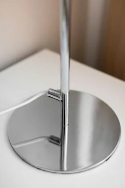 Globen Lighting Icon 25 Tischlampe, Chrom -Heimdekoration Rabatt globen lighting icon 3