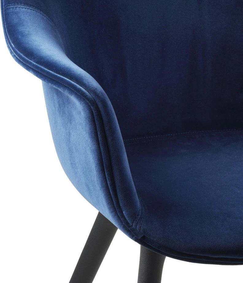 Gubi Bat Esszimmerstuhl Gepolstert / Kunststoffbasis, Saphirblau 4 Gubi Bat Esszimmerstuhl Gepolstert / Kunststoffbasis, Saphirblau – Bild 2