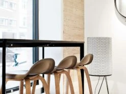 Gubi 3D Barstuhl H65cm, Walnut/ Shy Cherry -Heimdekoration Rabatt gubi gubi 3d barstuhl h65cm walnut black 4