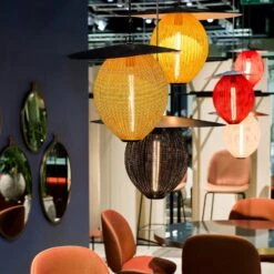 Gubi Satellite Pendelleuchte Ø22,5cm, White Cloud -Heimdekoration Rabatt gubi satellite pendelleuchte 225cm midnigth black 2