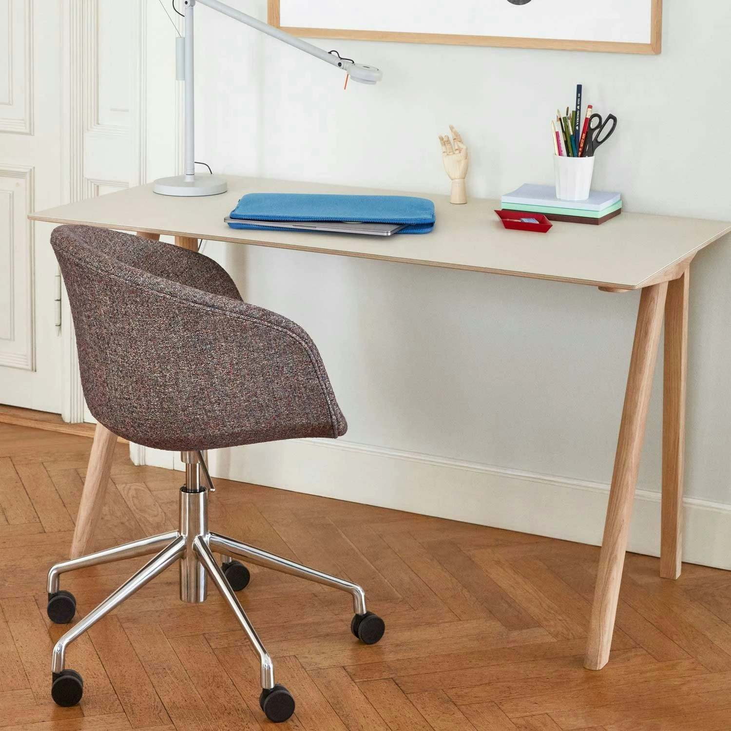 Hay AAC53 Soft Stuhl 5 Star Swivel, Aluminium / Swarm Multi 4 Hay AAC53 Soft Stuhl 5 Star Swivel, Aluminium / Swarm Multi – Bild 2