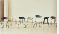 Hay AAS 32 Barhocker Niedrig , Mit Wasserlack Behandelte Eiche / Schwarz 7 Hay AAS 32 Barhocker Niedrig , Mit Wasserlack Behandelte Eiche / Schwarz -Heimdekoration Rabatt hay about a stool aas 32 barhocker kurz 2