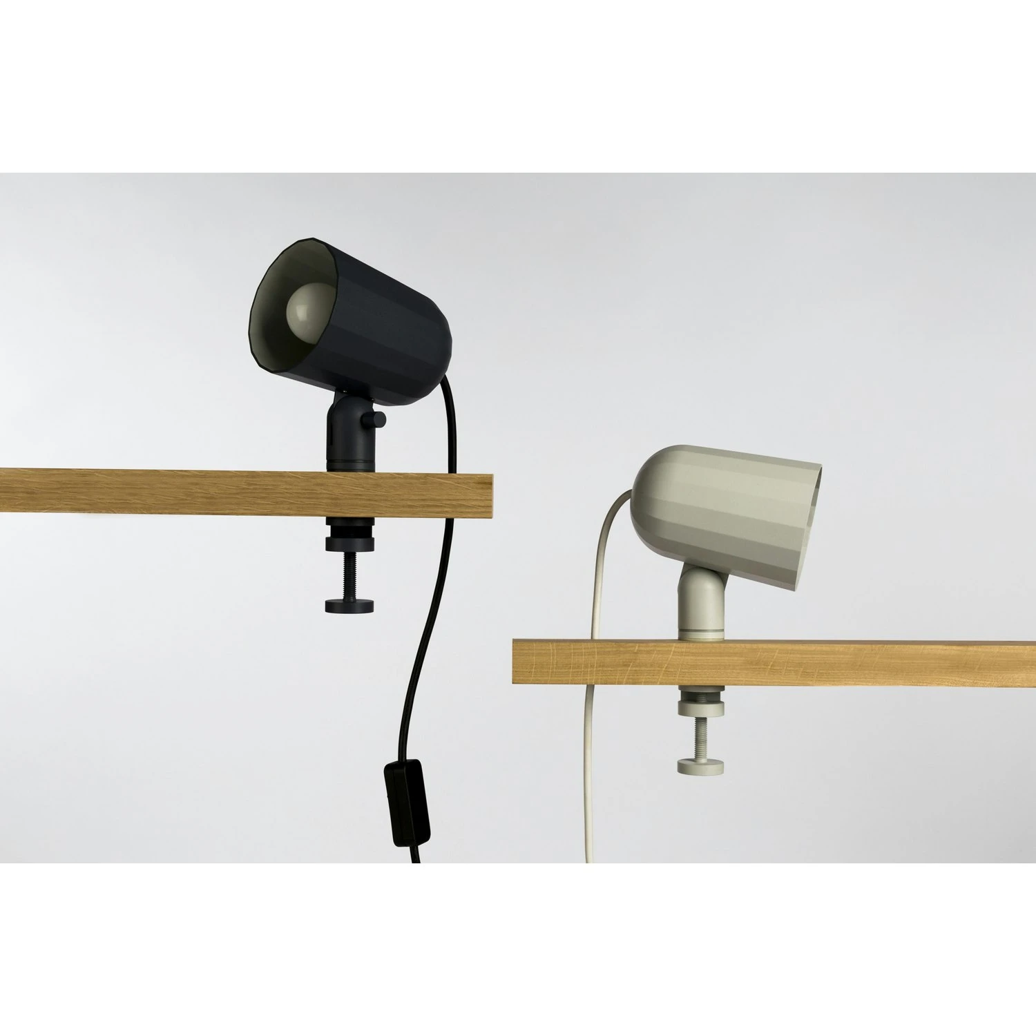 Hay Noc Klemmlampe, Cremefarben 4 Hay Noc Klemmlampe, Cremefarben – Bild 2