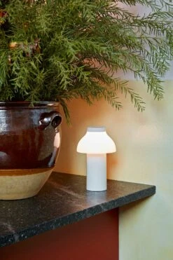 Hay Pc Portable Tischlampe, Creamy White -Heimdekoration Rabatt hay pc portable tischlampe 19