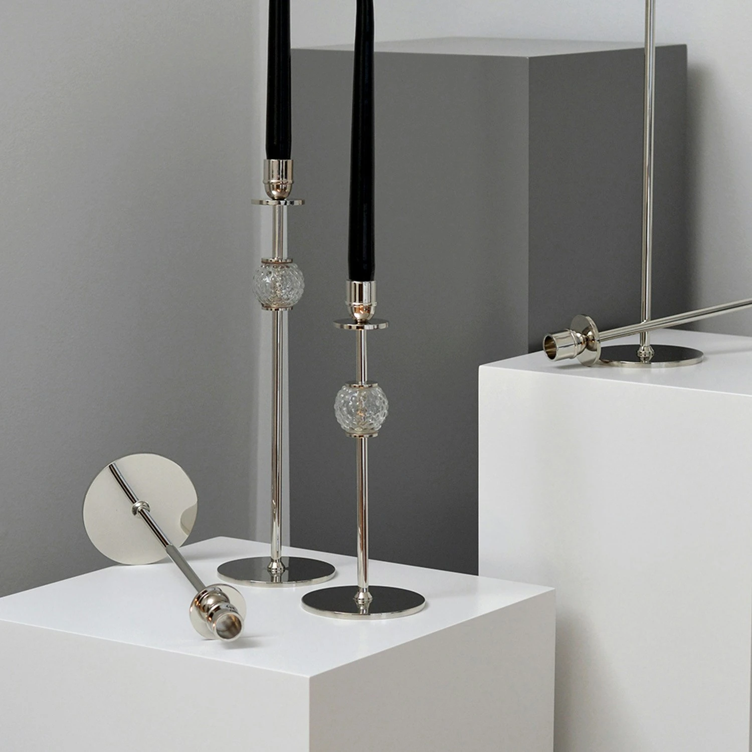 La Luna Candlestick Nickel Plated Brass, 40 Cm 5 La Luna Candlestick Nickel Plated Brass, 40 Cm – Bild 3