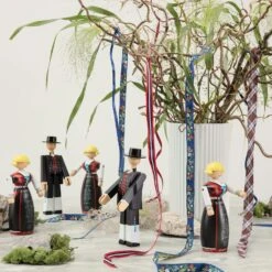 Kay Bojesen Norsk Bunad-Kvinna Holzfigur, Schwarz/Rot / Weiß -Heimdekoration Rabatt kay bojesen norsk bunad kvinna svart rod vit 5