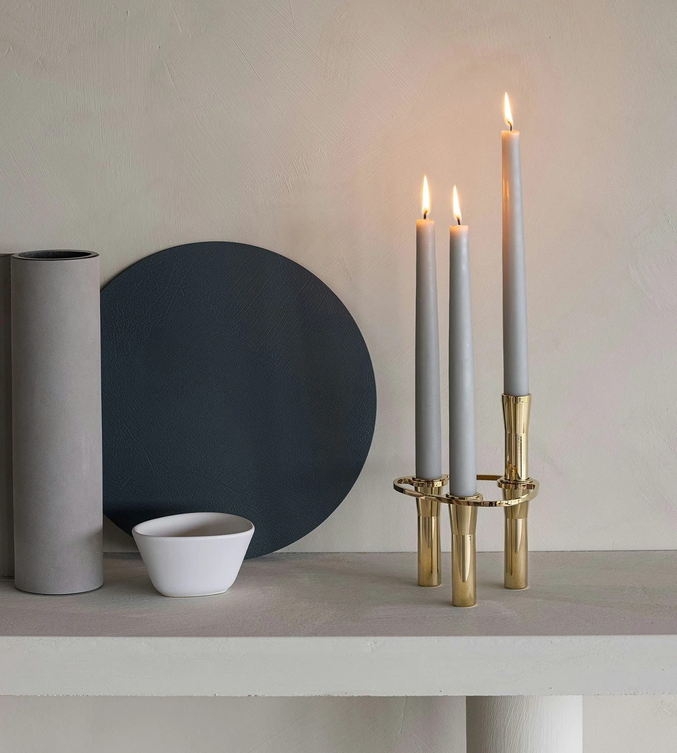 LIND DNA Lind Curve Double Kerzenhalter Kombinierbar, Vergoldet 5 LIND DNA Lind Curve Double Kerzenhalter Kombinierbar, Vergoldet – Bild 3