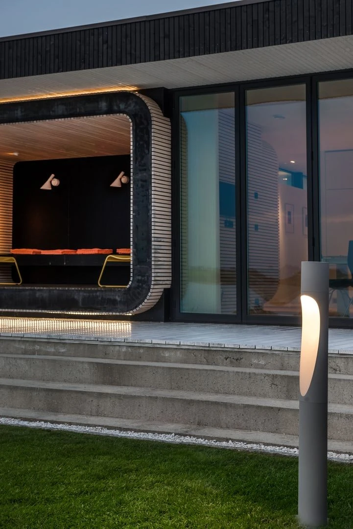 Louis Poulsen Flindt Garden Pollerleuchte Lang Aluminium Anker Ohne Adapter, 2700K 8 Louis Poulsen Flindt Garden Pollerleuchte Lang Aluminium Anker Ohne Adapter, 2700K – Bild 6