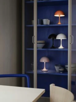 Louis Poulsen Panthella Tischlampe Metall Tragbar, Weiß -Heimdekoration Rabatt louis poulsen panthella tischlampe metall tragbar 6