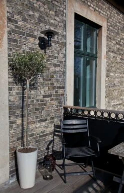 Louis Poulsen PH 3-2 1/2 Wandleuchte, Schwarz