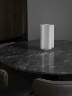 Funki Rounded Vase 34 Cm, Opal Weiß -Heimdekoration Rabatt louise roe funki rounded vase 34 cm 5