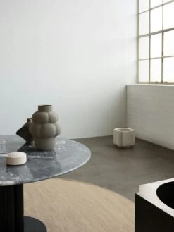 Gallery Objects 06 Dose Ø20 Cm, Lime Stone -Heimdekoration Rabatt louise roe gallery objects container 06 black basalt 10