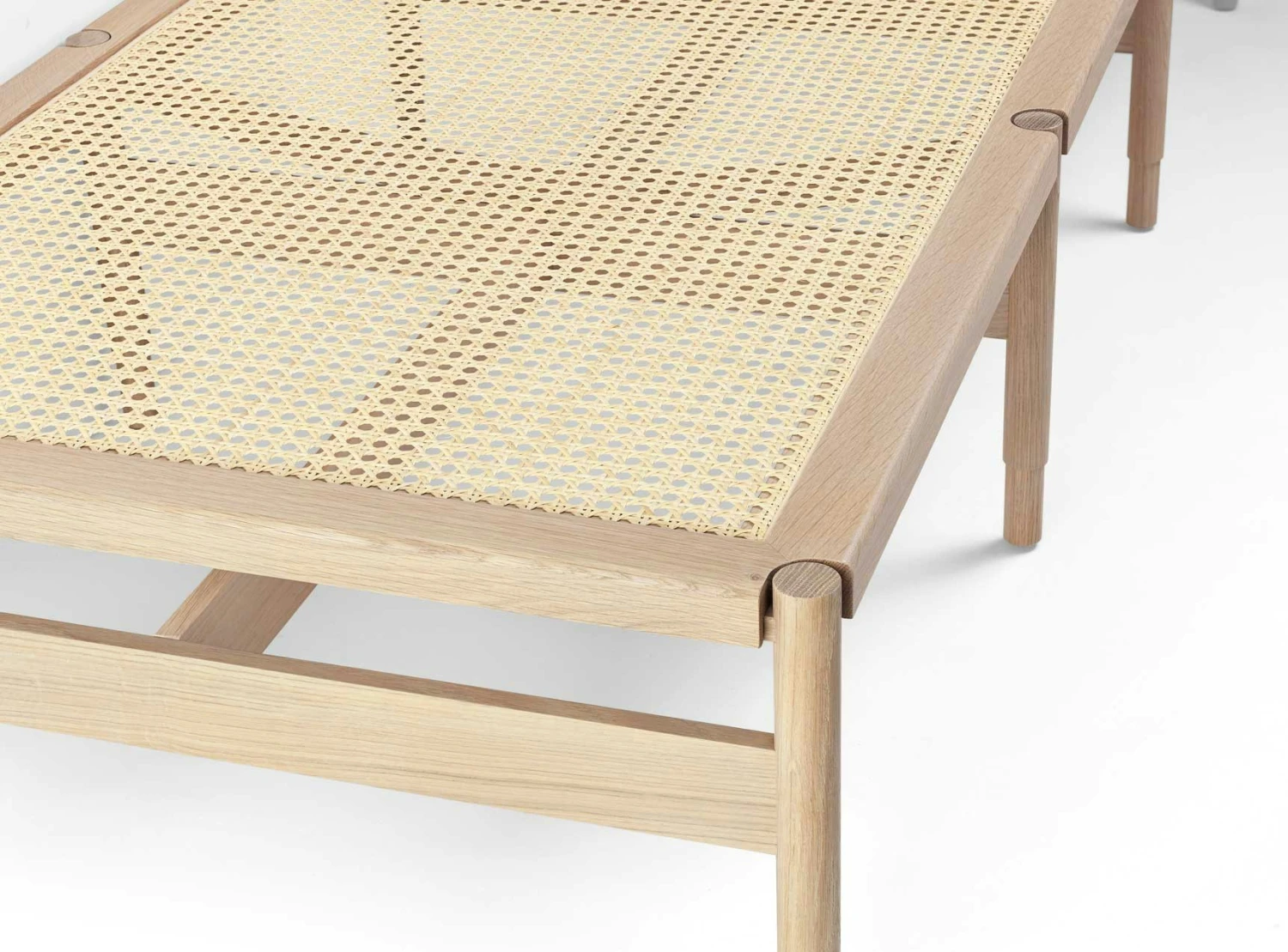 Mater Winston Bank, Matt Lackierte Eiche 8 Mater Winston Bank, Matt Lackierte Eiche – Bild 6