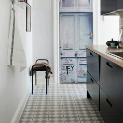 Maze Anyone Hocker, Schwarz -Heimdekoration Rabatt maze anyone hocker 16