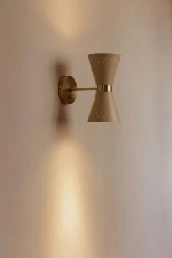 Menu Collector Wandleuchte, Creme/Poliertes Messing -Heimdekoration Rabatt menu collector wall lamp creme 2