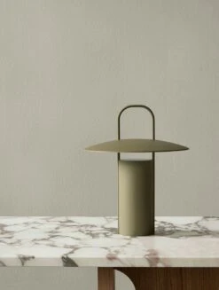 Menu Ray Tischlampe Tragbar, Dusty Green -Heimdekoration Rabatt menu ray table lamp portable ce etl uk dusty green 3