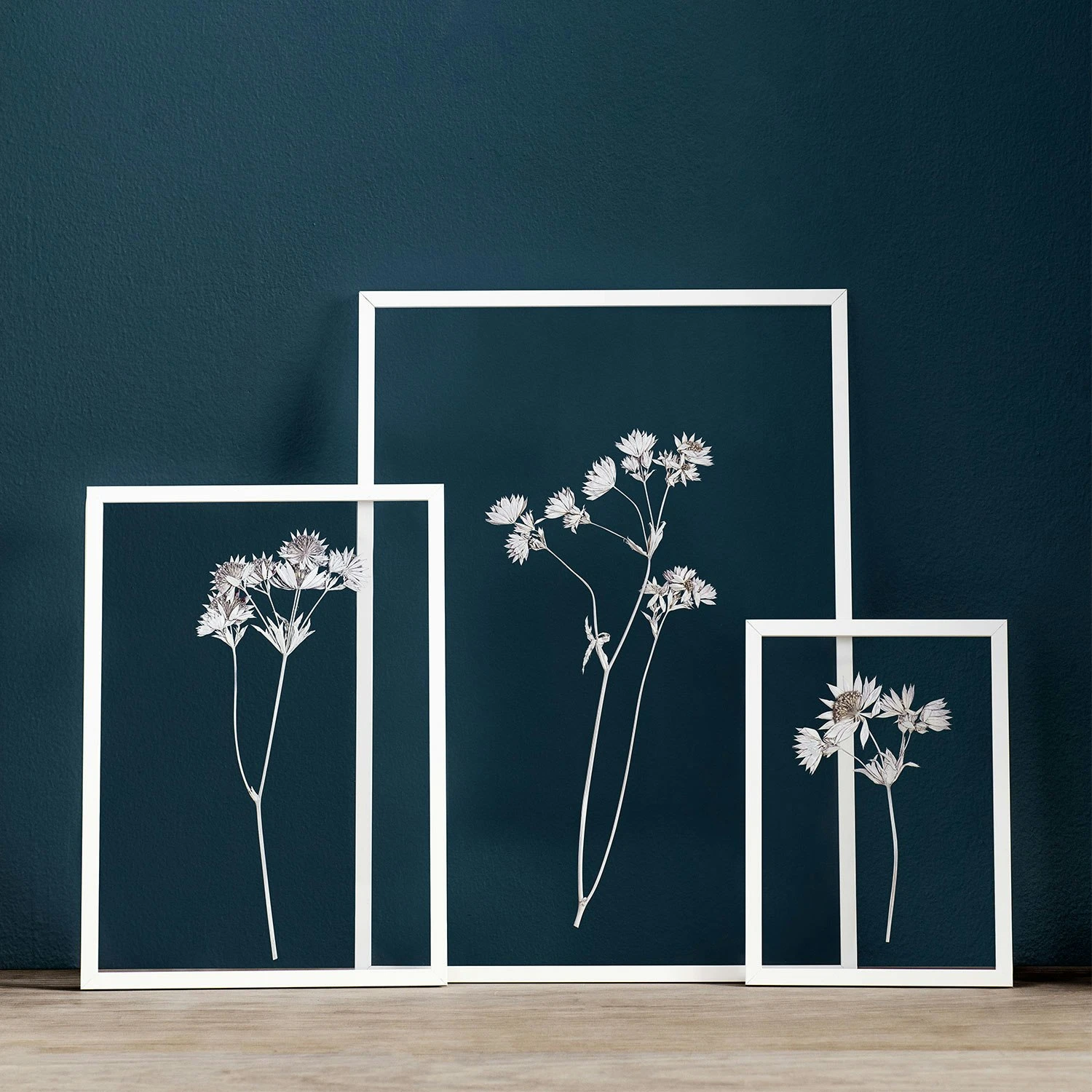 Moebe Frame A2 Rahmen 44x61,5 Cm, Weiß 4 Moebe Frame A2 Rahmen 44x61,5 Cm, Weiß – Bild 2