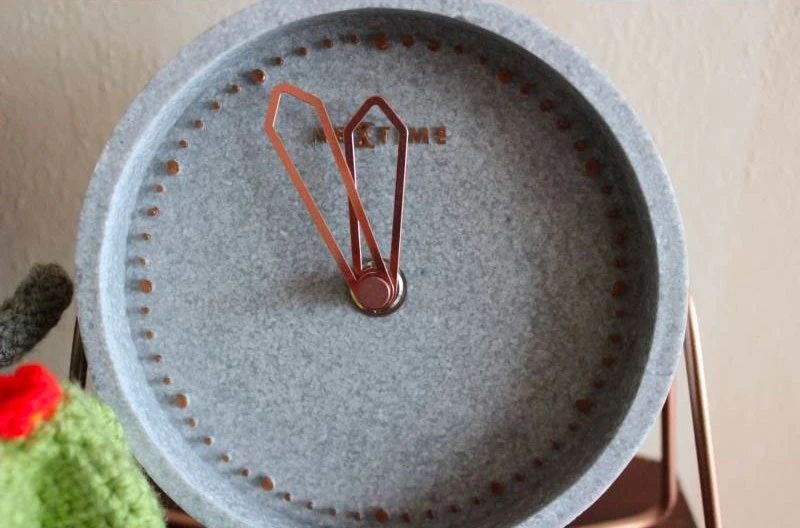 NeXtime Cross Table Clock, Grey 8 NeXtime Cross Table Clock, Grey – Bild 6