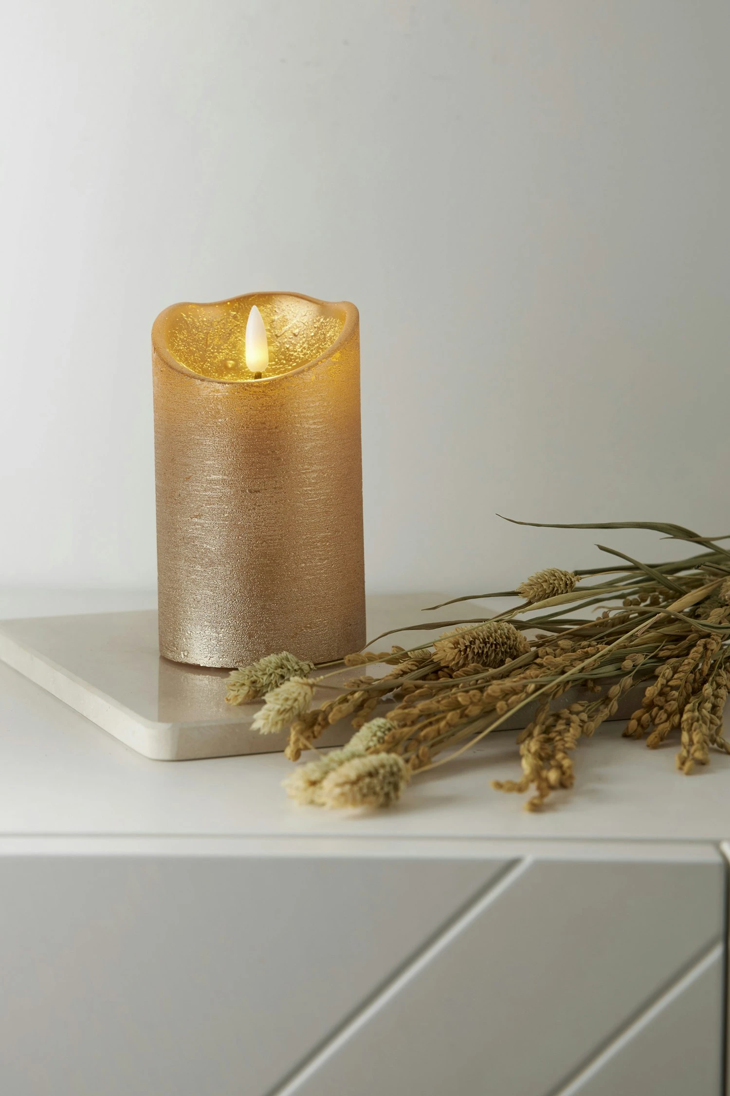 Star Trading Flamme Rustic LED Stumpenkerze Gold, 12 Cm 4 Star Trading Flamme Rustic LED Stumpenkerze Gold, 12 Cm – Bild 2