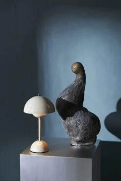 &Tradition Flowerpot VP9 Tischlampe Tragbar Mit Magnetischem Ladekabel, Grau-beige -Heimdekoration Rabatt tradition flowerpot vp9 27