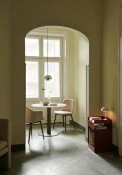 &Tradition Flowerpot VP9 Tischlampe Tragbar Mit Magnetischem Ladekabel, Mattweiß -Heimdekoration Rabatt tradition flowerpot vp9 39