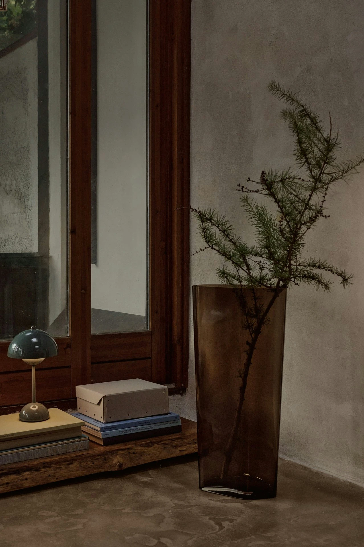 &Tradition Flowerpot VP9 Tischlampe Tragbar Mit Magnetischem Ladekabel, Stone Blue 6 &Tradition Flowerpot VP9 Tischlampe Tragbar Mit Magnetischem Ladekabel, Stone Blue – Bild 4