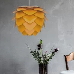 Umage Aluvia Mini Lampenschirm, Saffron Yellow 12 Umage Aluvia Mini Lampenschirm, Saffron Yellow -Heimdekoration Rabatt umage aluvia mini lampenschirm forest green 22